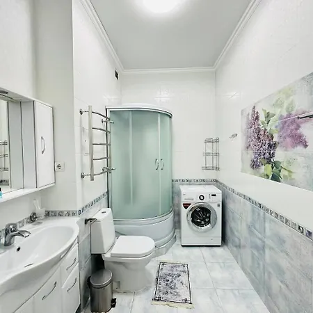 Вавилон С Очень Красивым Видом На Мегу И На Горы Almaty Exterior photo